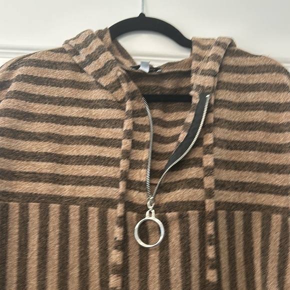 White birch Striped Brown Hoodie - Picture 4 of 7